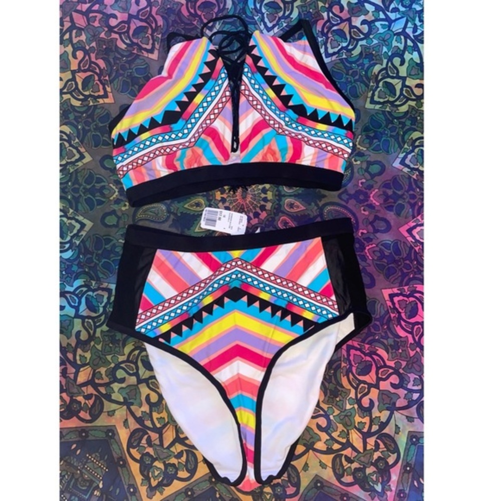 Forever 21+ Aztec Colorblocked Bikini Set. Size 1X. - Picture 1 of 6